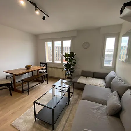 Apartment Grand Standing Centre Arena